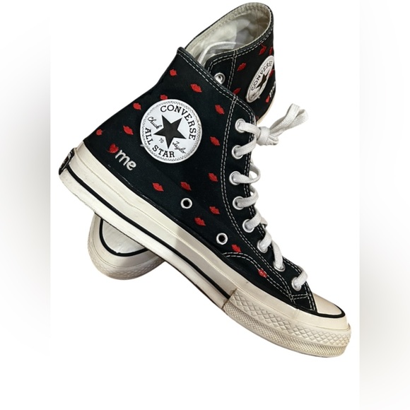 Supreme x Comme des Garçons Converse Black Kiss Print High Tops Size 9 - Picture 1 of 8